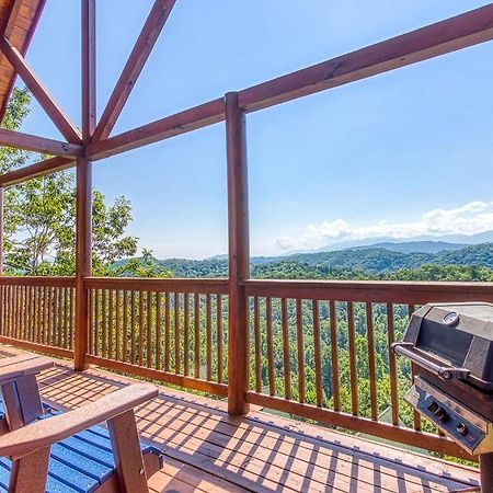 A Higher Calling, 1089 Of Free Area Attraction Tickets For Each Paid Day, Dollywood And More! Pigeon Forge Exterior photo